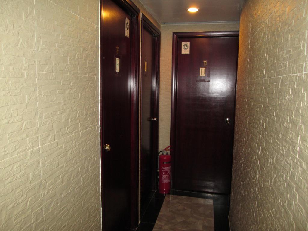 Global Inn Kowloon  Buitenkant foto